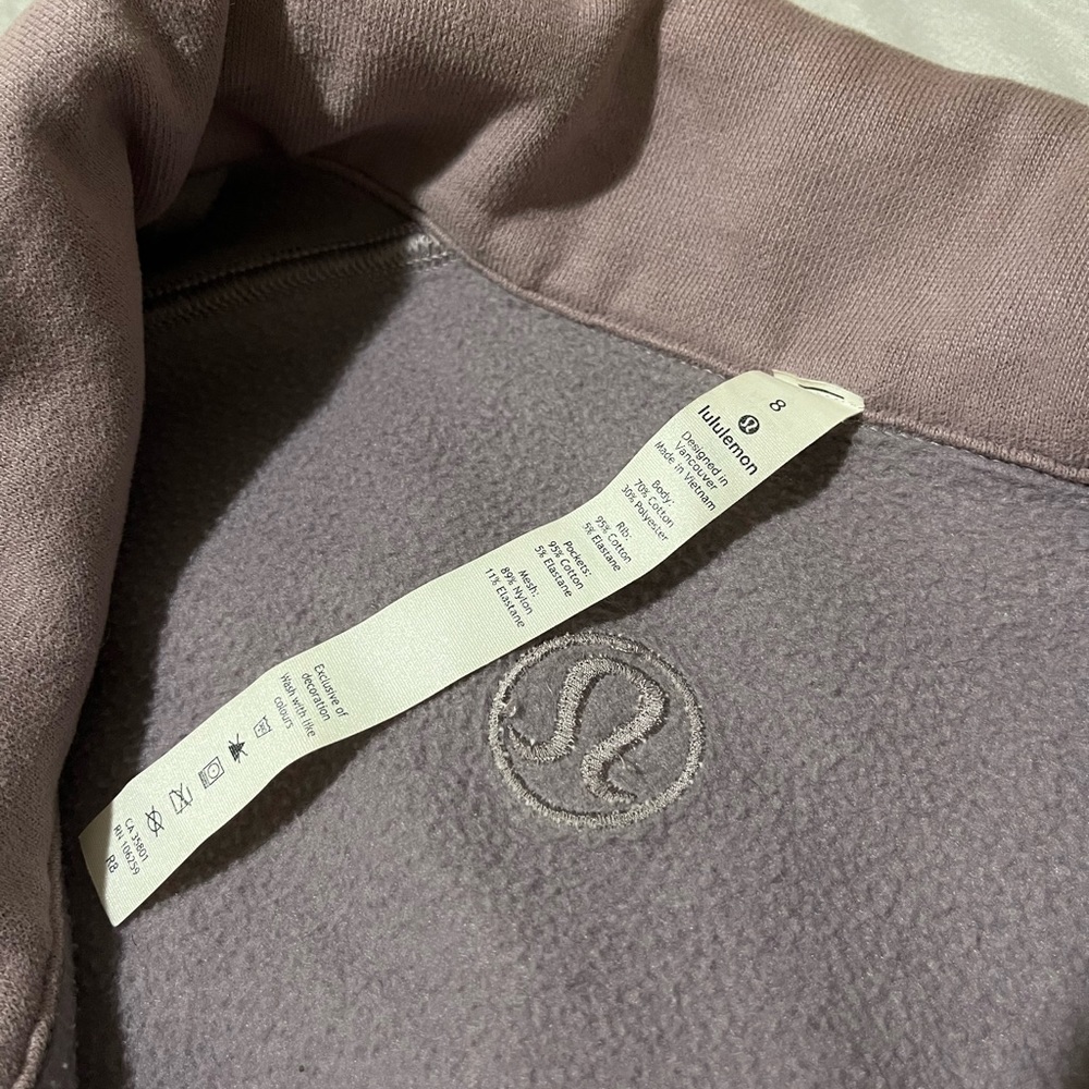 Lululemon 🍋 - Picture 8 of 9